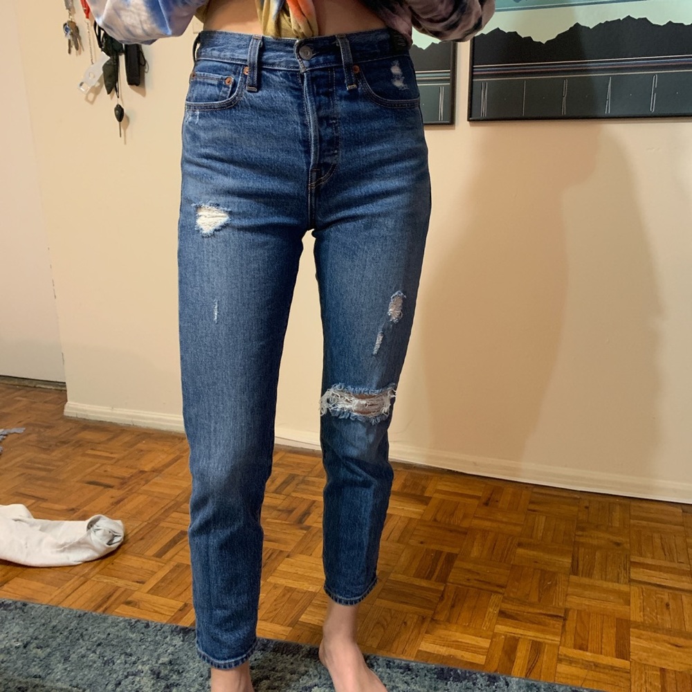 Levi High Waisted Wedgie Jeans